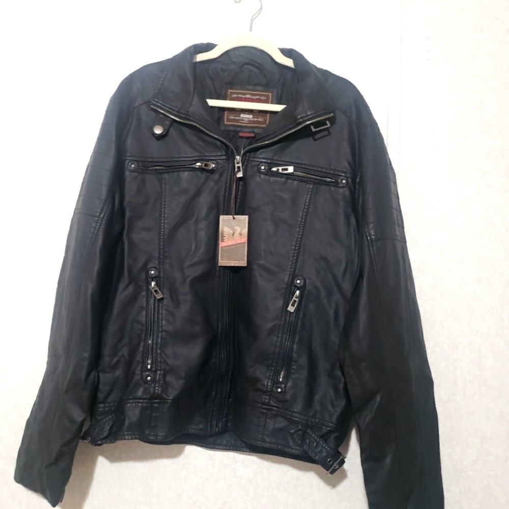 NEW HERITAGE Men's Black FAUX Leather Jacket....SIZE:L - Picture 1 of 12